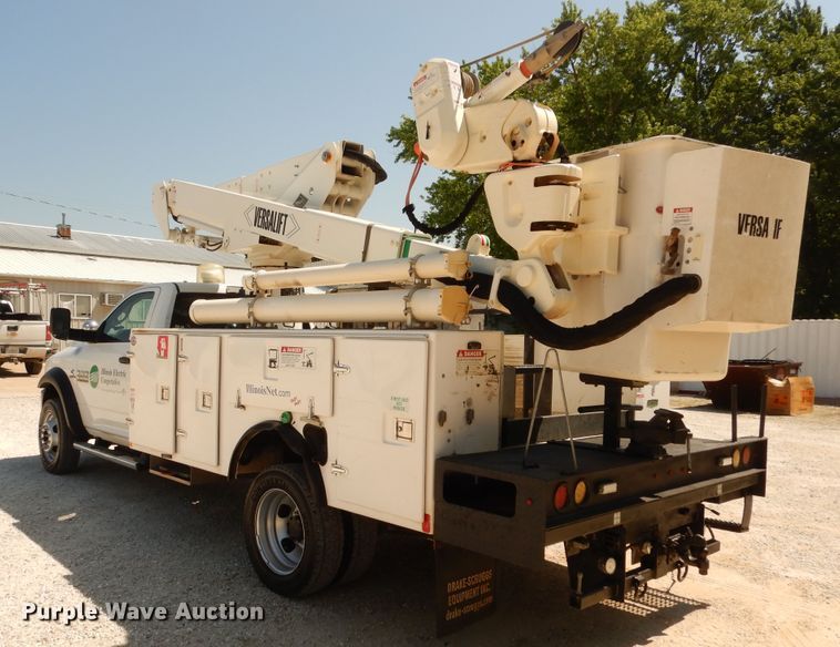 image for item DF6598 2013 Dodge Ram 5500 bucket truck