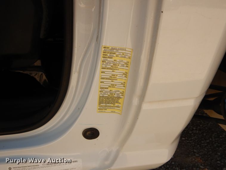 image for item DF6598 2013 Dodge Ram 5500 bucket truck