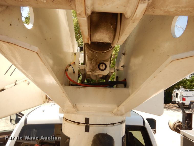 image for item DF6598 2013 Dodge Ram 5500 bucket truck