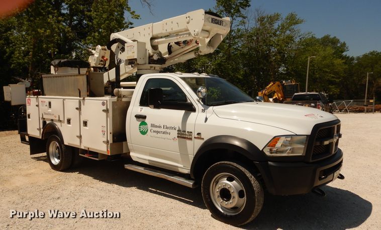 image for item DF6599 2013 Dodge Ram 5500 bucket truck