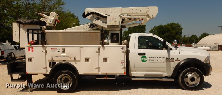 image for item DF6599 2013 Dodge Ram 5500 bucket truck