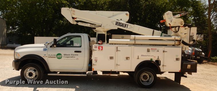 image for item DF6599 2013 Dodge Ram 5500 bucket truck