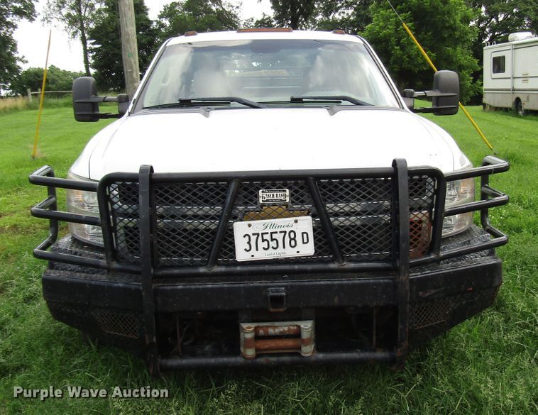 image for item DG1309 2011 Chevrolet Silverado 3500HD Crew Cab utility bed pickup truck