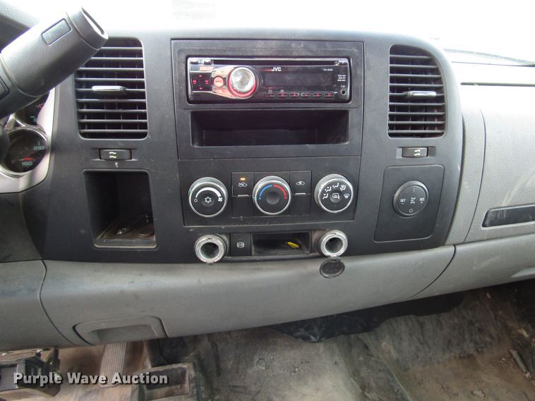 image for item DG1309 2011 Chevrolet Silverado 3500HD Crew Cab utility bed pickup truck