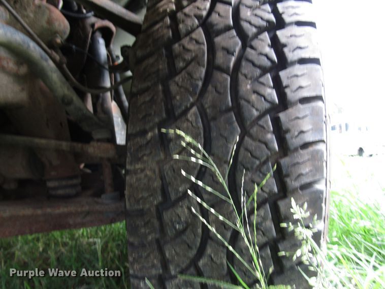 image for item DG1309 2011 Chevrolet Silverado 3500HD Crew Cab utility bed pickup truck