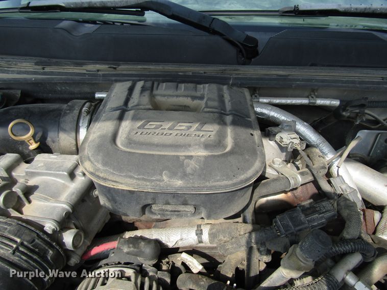 image for item DG1310 2011 Chevrolet Silverado 3500HD Crew Cab flatbed pickup truck