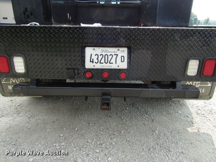 image for item DG1310 2011 Chevrolet Silverado 3500HD Crew Cab flatbed pickup truck