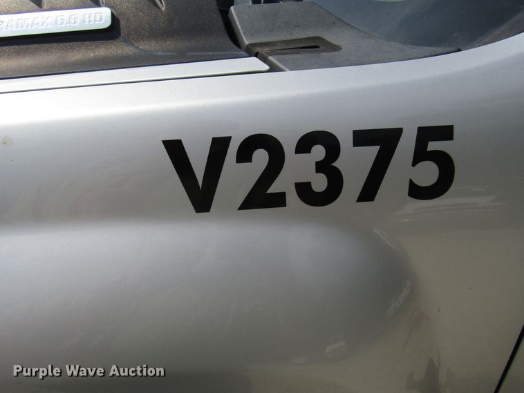 image for item DG1310 2011 Chevrolet Silverado 3500HD Crew Cab flatbed pickup truck