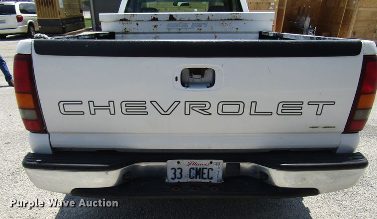 image for item DG1312 2002 Chevrolet Silverado 1500 pickup truck