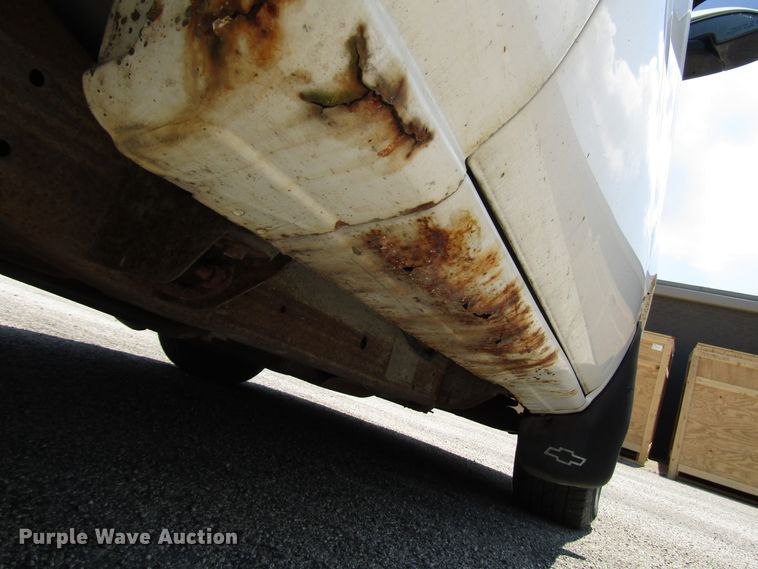 image for item DG1312 2002 Chevrolet Silverado 1500 pickup truck