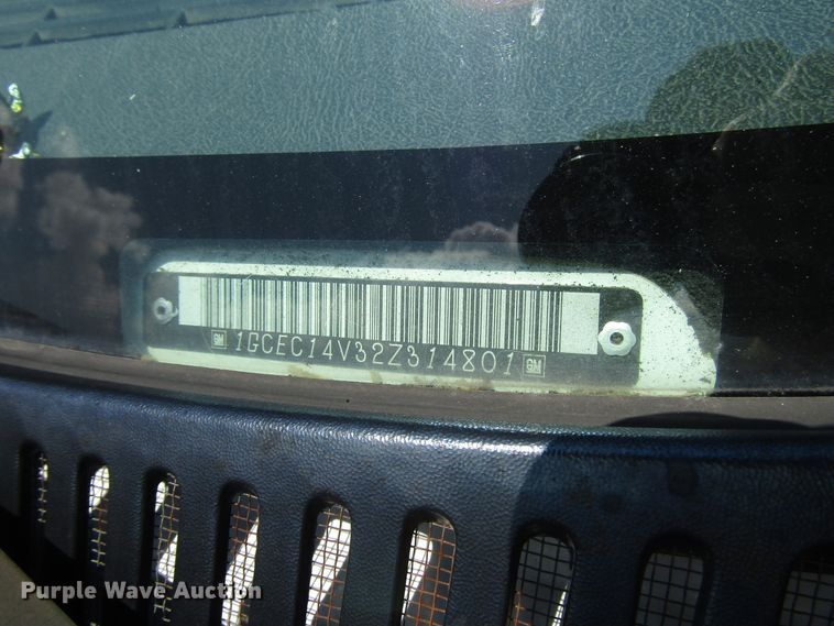 image for item DG1312 2002 Chevrolet Silverado 1500 pickup truck