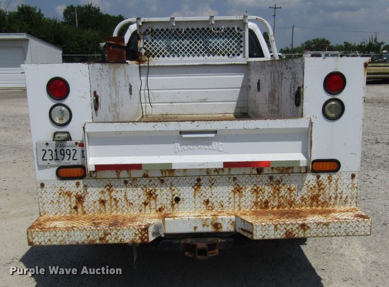 image for item DG1315 2005 Ford F250 Super Duty utility bed pickup truck