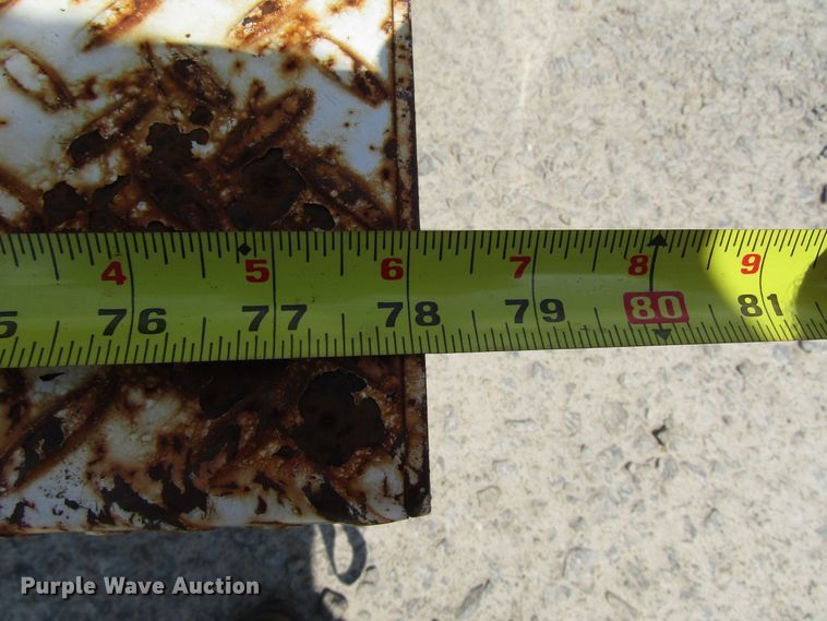 image for item DG1315 2005 Ford F250 Super Duty utility bed pickup truck