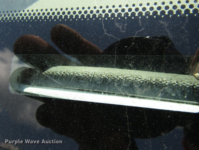 image for item DG1315 2005 Ford F250 Super Duty utility bed pickup truck