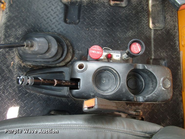 image for item DG1320 2003 GMC C7500 flat dump bed truck