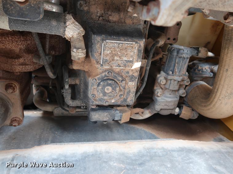 image for item DG4007 2013 John Deere 332E skid steer
