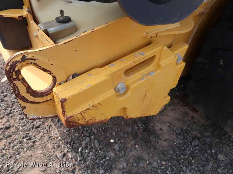 image for item DG4007 2013 John Deere 332E skid steer