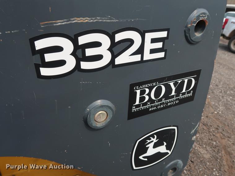 image for item DG4007 2013 John Deere 332E skid steer