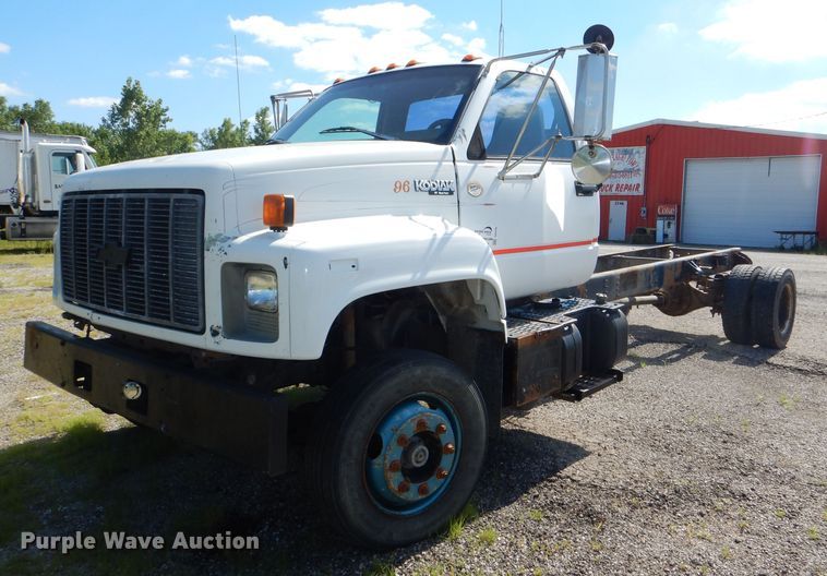 image for item DG4793 1996 Chevrolet Kodiak C6500 truck cab and chassis