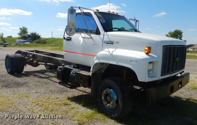 image for item DG4793 1996 Chevrolet Kodiak C6500 truck cab and chassis