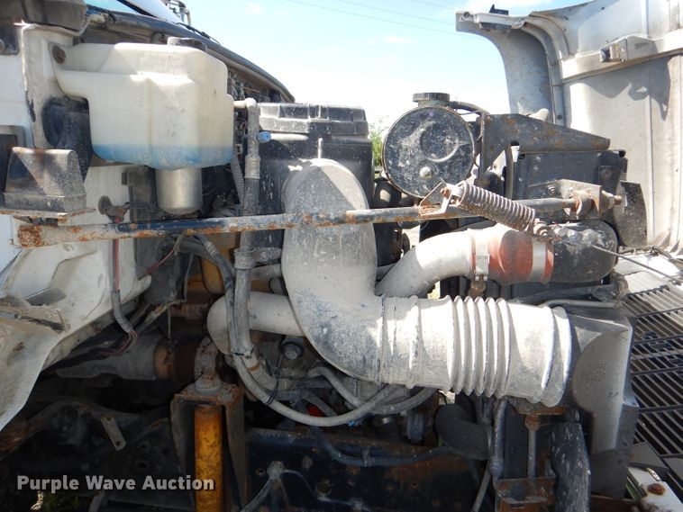 image for item DG4793 1996 Chevrolet Kodiak C6500 truck cab and chassis