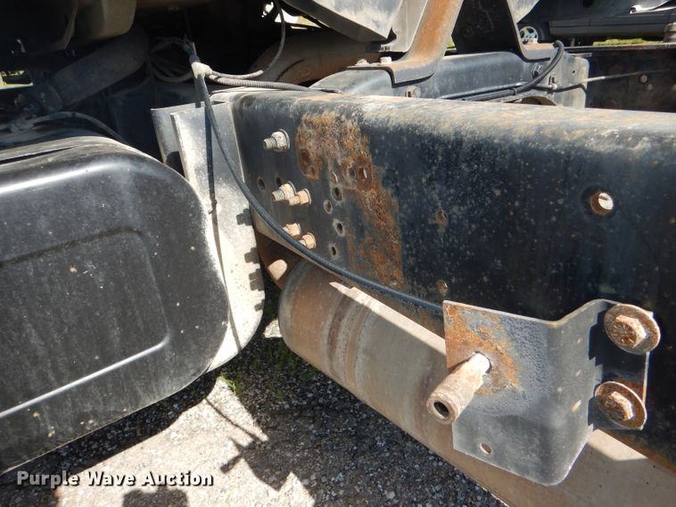 image for item DG4793 1996 Chevrolet Kodiak C6500 truck cab and chassis