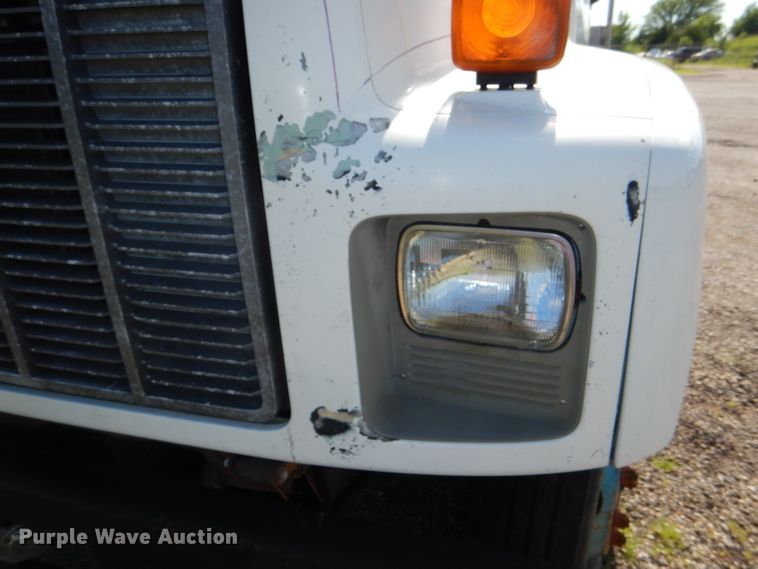 image for item DG4793 1996 Chevrolet Kodiak C6500 truck cab and chassis