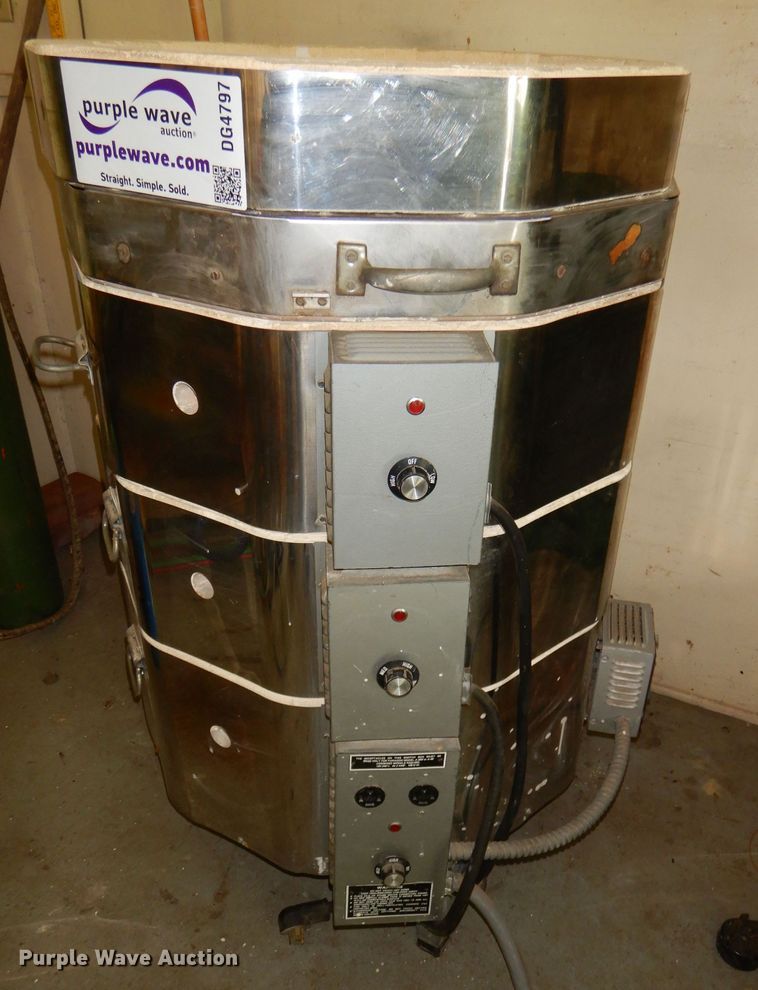 image for item DG4797 Sitter P kiln