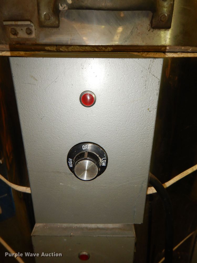 image for item DG4797 Sitter P kiln