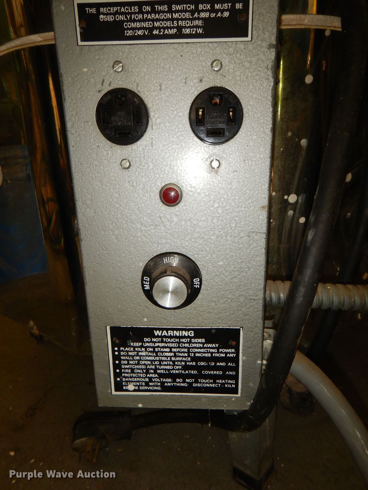 image for item DG4797 Sitter P kiln