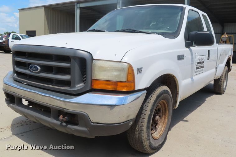 image for item DH0256 1999 Ford F250 Super Duty SuperCab pickup truck