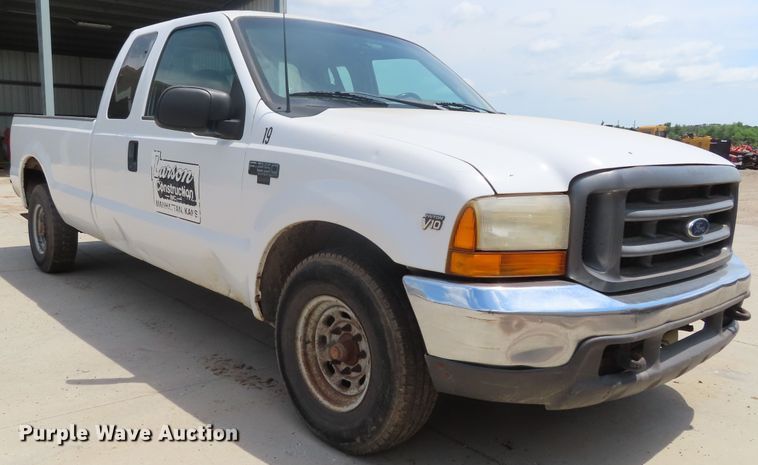 image for item DH0256 1999 Ford F250 Super Duty SuperCab pickup truck