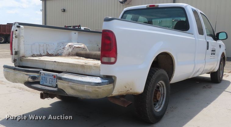 image for item DH0256 1999 Ford F250 Super Duty SuperCab pickup truck