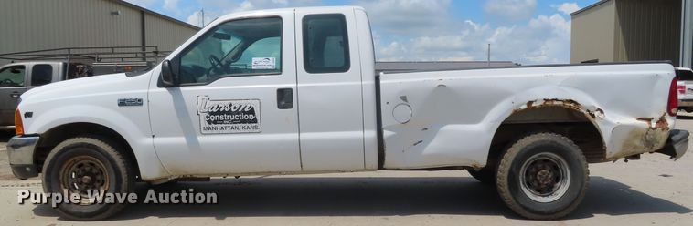 image for item DH0256 1999 Ford F250 Super Duty SuperCab pickup truck