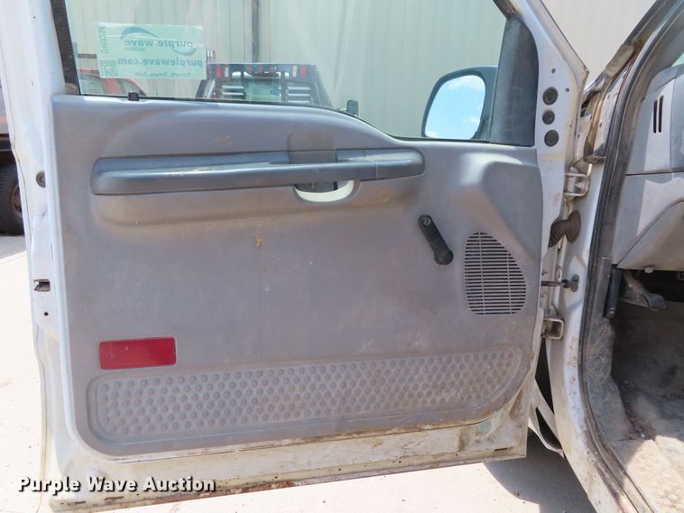 image for item DH0256 1999 Ford F250 Super Duty SuperCab pickup truck