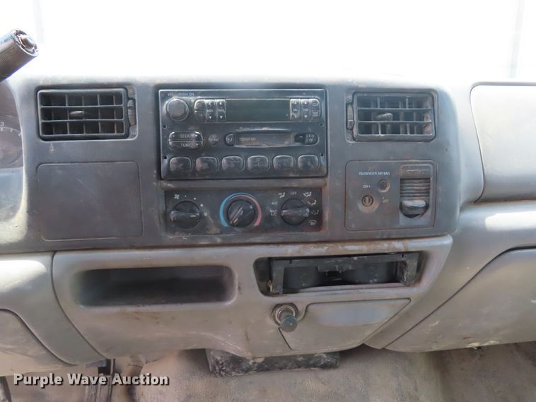 image for item DH0256 1999 Ford F250 Super Duty SuperCab pickup truck