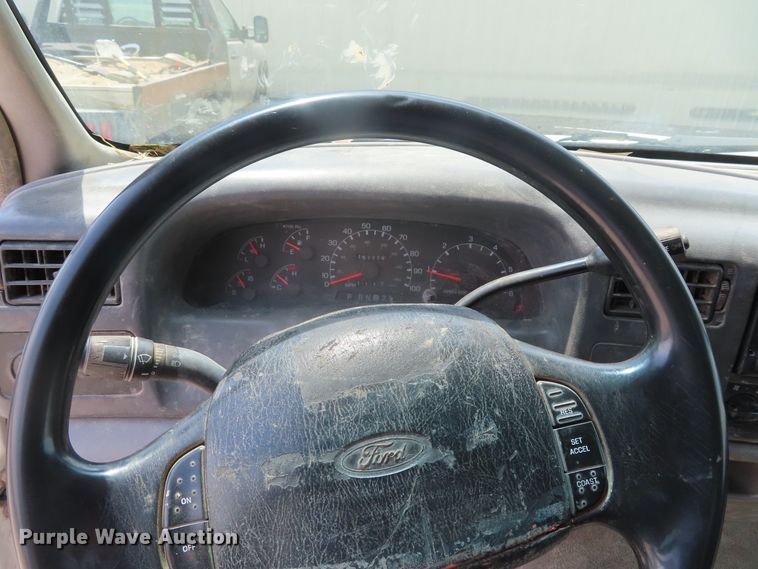 image for item DH0256 1999 Ford F250 Super Duty SuperCab pickup truck