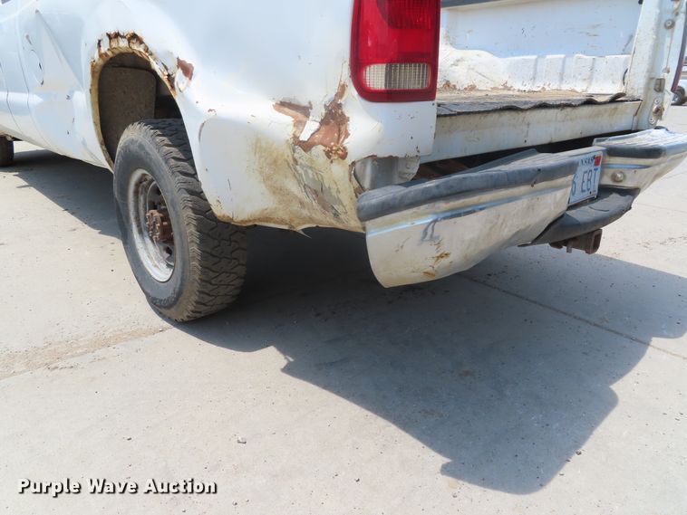 image for item DH0256 1999 Ford F250 Super Duty SuperCab pickup truck