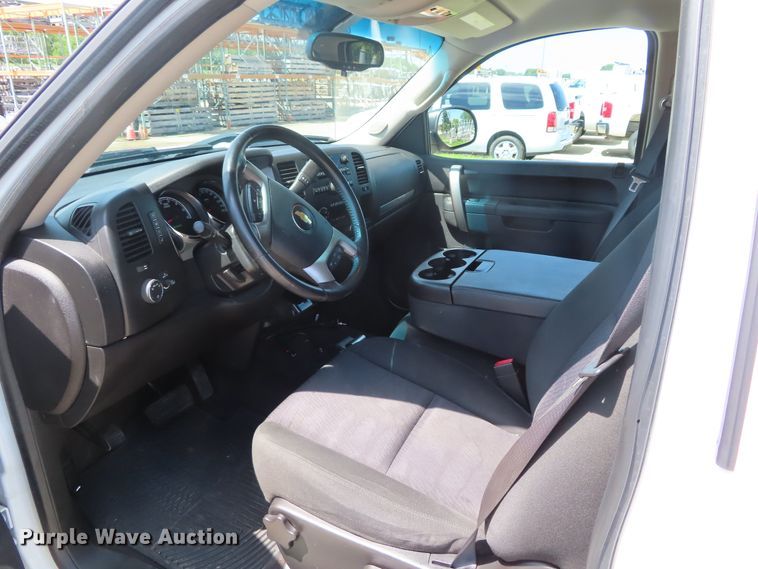 image for item DH0272 2012 Chevrolet Silverado 1500 Crew Cab pickup truck