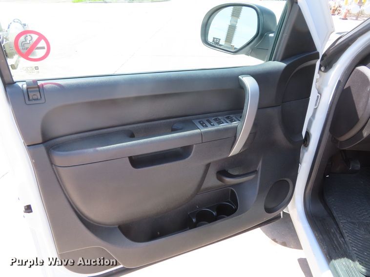 image for item DH0272 2012 Chevrolet Silverado 1500 Crew Cab pickup truck