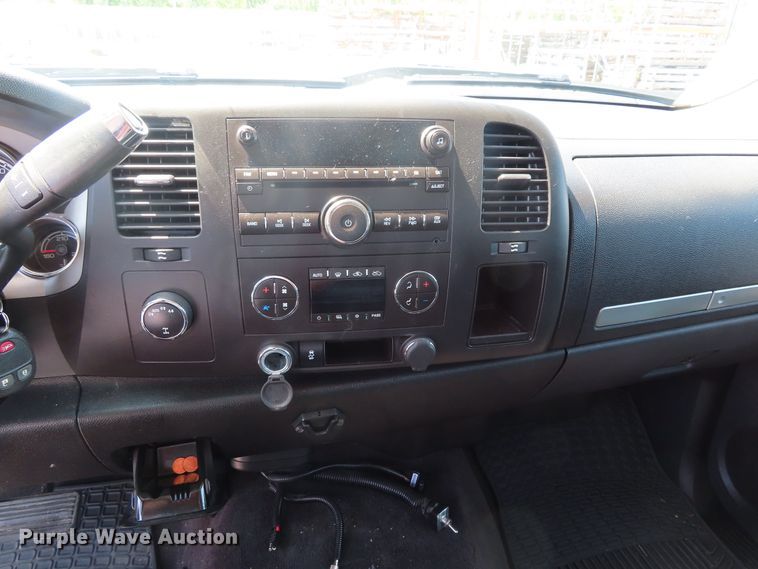 image for item DH0272 2012 Chevrolet Silverado 1500 Crew Cab pickup truck