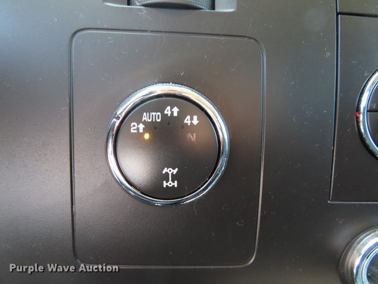 image for item DH0272 2012 Chevrolet Silverado 1500 Crew Cab pickup truck