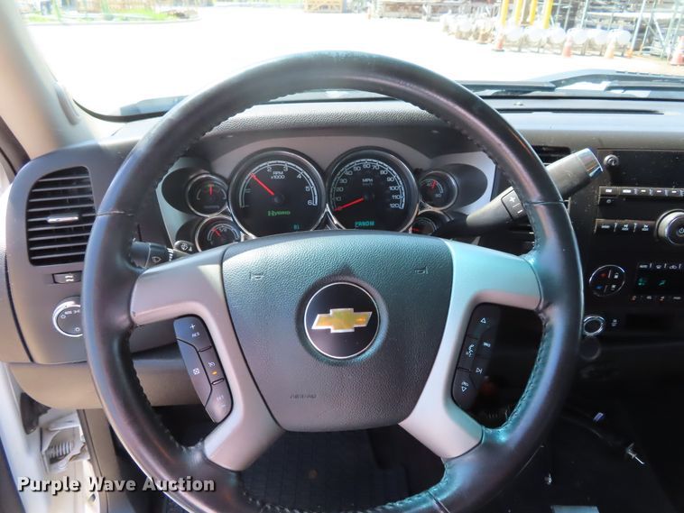 image for item DH0272 2012 Chevrolet Silverado 1500 Crew Cab pickup truck