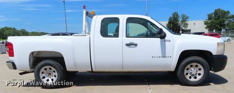 image for item DH0274 2007 Chevrolet Silverado 1500 Ext. Cab pickup truck