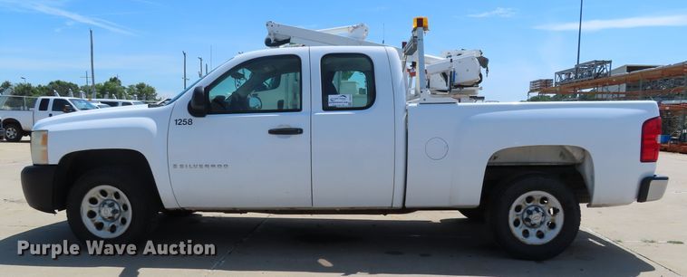 image for item DH0274 2007 Chevrolet Silverado 1500 Ext. Cab pickup truck