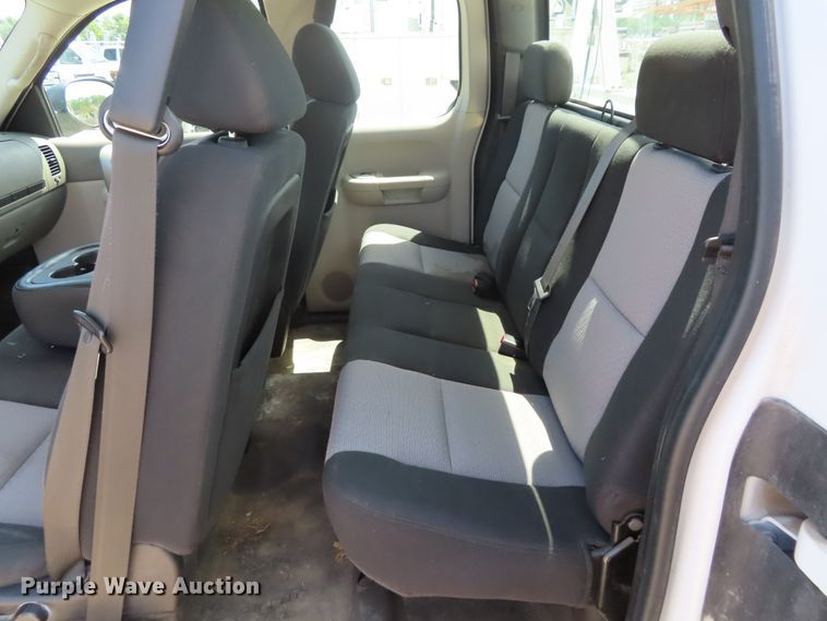 image for item DH0274 2007 Chevrolet Silverado 1500 Ext. Cab pickup truck