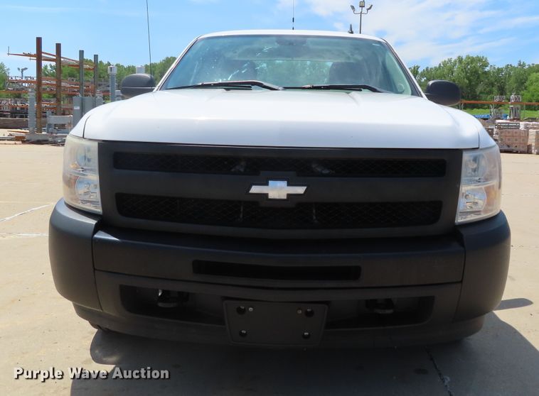 image for item DH0276 2011 Chevrolet Silverado 1500 Ext. Cab pickup truck