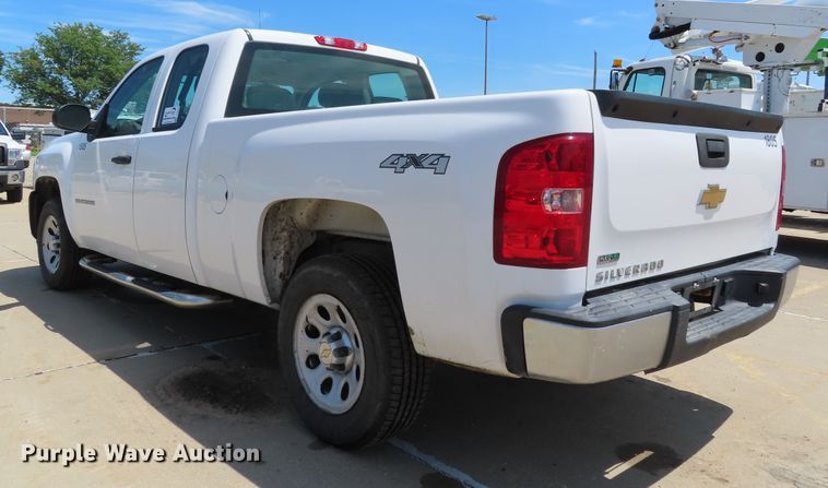 image for item DH0276 2011 Chevrolet Silverado 1500 Ext. Cab pickup truck