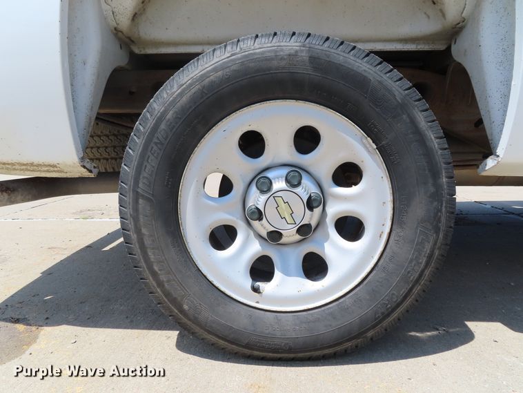 image for item DH0276 2011 Chevrolet Silverado 1500 Ext. Cab pickup truck