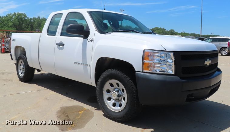 image for item DH0277 2008 Chevrolet Silverado 1500 Ext. Cab pickup truck